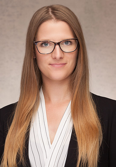 HR - Specialist | Nicole Hübner