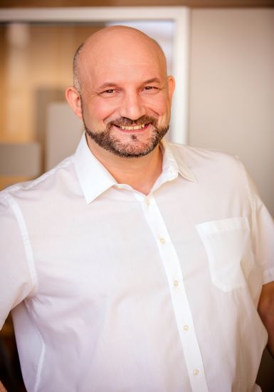 Account Manager | Stefan Lermer